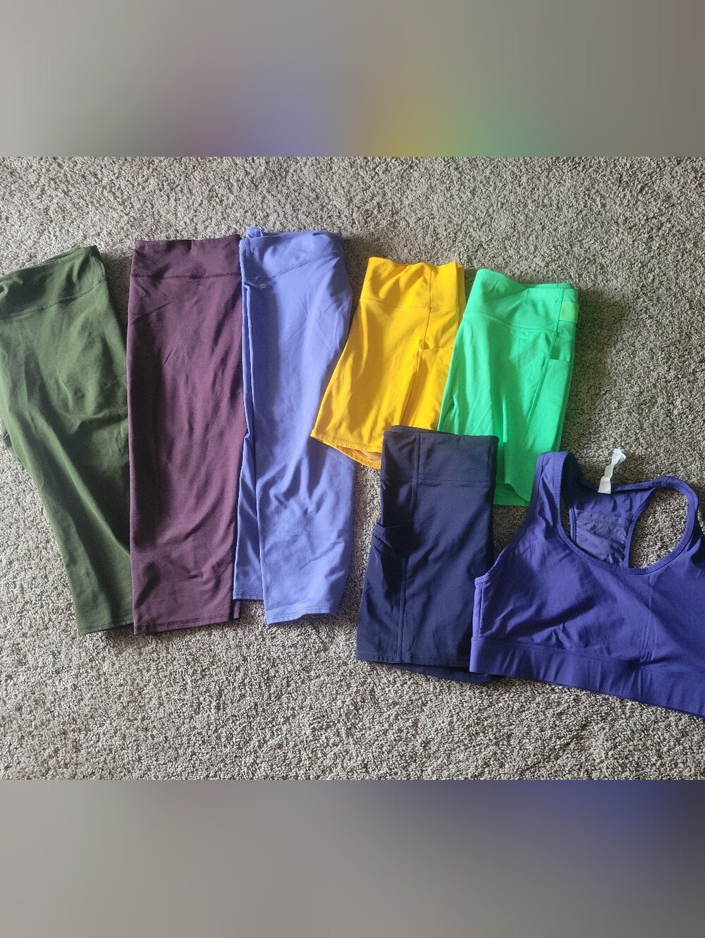 Fabletics Lot 3 Capri, 3 Shorts, 1 Sports Bra Womens XL - Picture 1 of 12